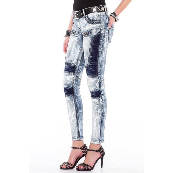 Cipo & Baxx Damen Jeans WD 374 mit schicken und auffälligen Details